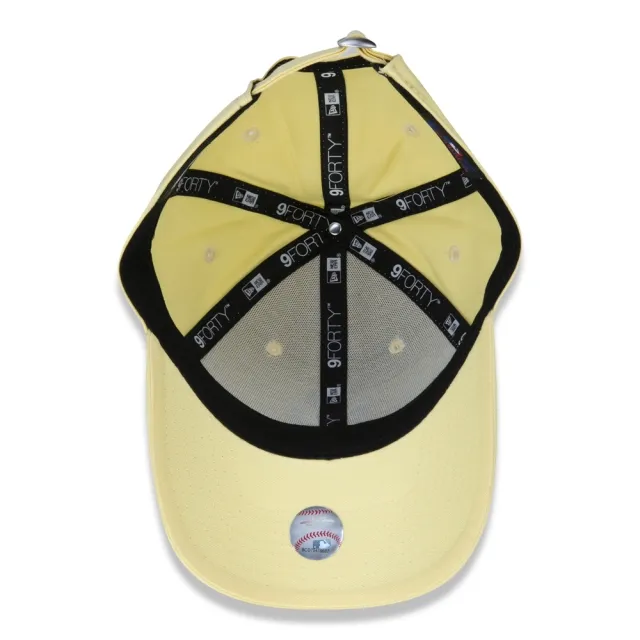 Boné Feminino 9FORTY New York Yankees MLB League Essential