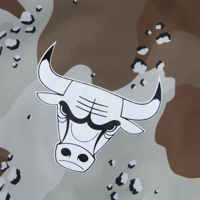 Jaqueta Corta Vento (Windbreaker) Desert Camo Chicago Bulls NBA
