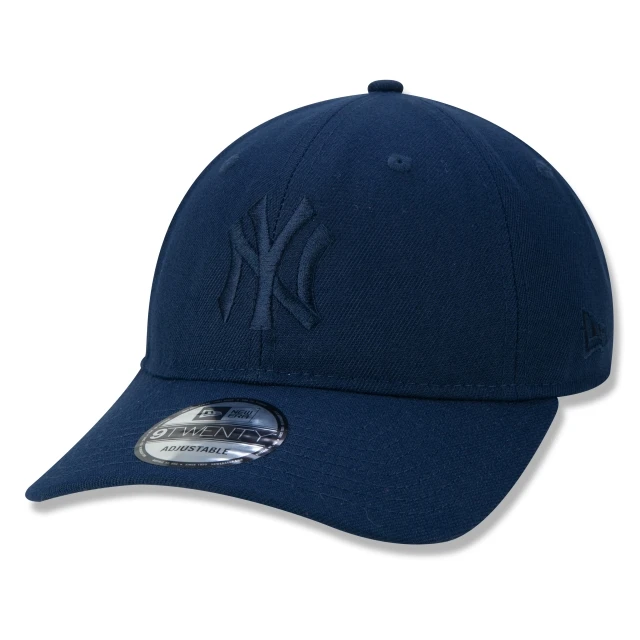 Boné 9TWENTY Strapback Aba Curva MLB New York Yankees Soccer Style