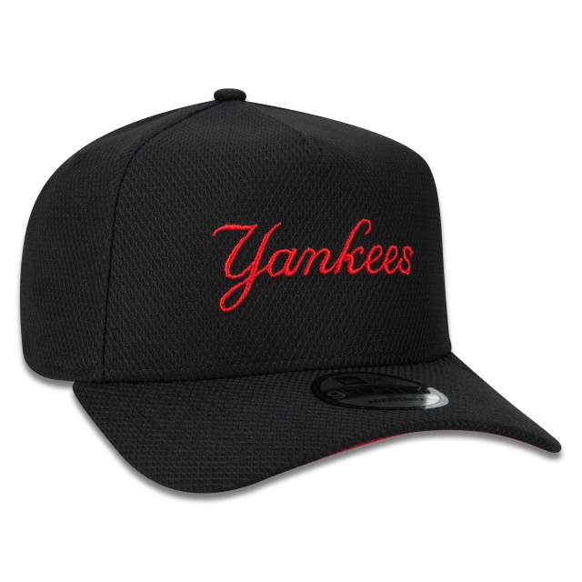 Boné 9FORTY A-Frame Snapback Aba Curva MLB New York Yankees Soccer Style
