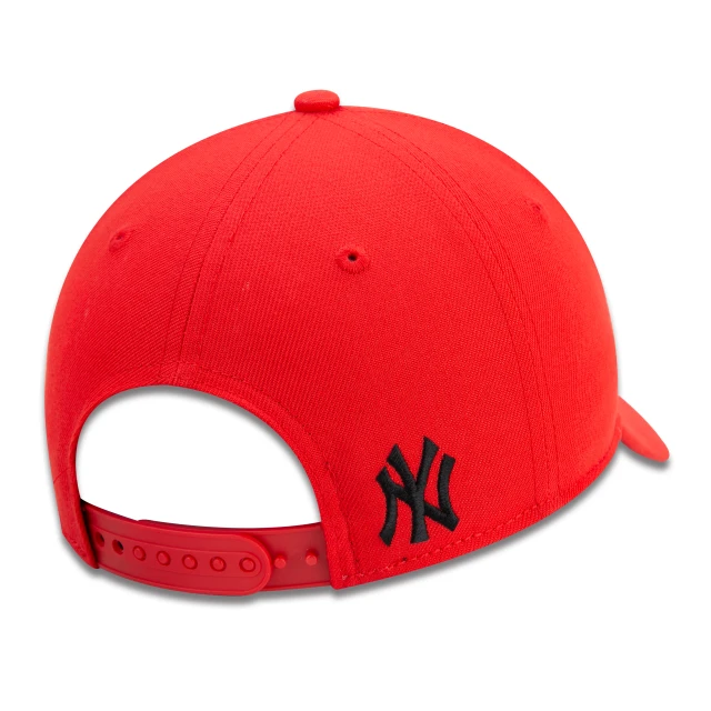 Boné 9FORTY MLB New York Yankees Golden Culture Aba Curva Vermelho