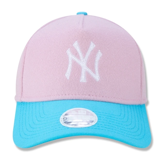 Boné Feminino 9FORTY A-Frame Snapback Aba Curva MLB New York Yankees Energy Spirit Cute