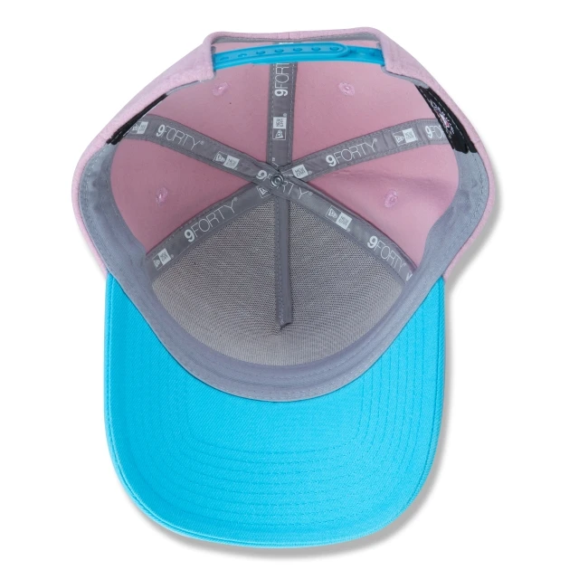 Boné Feminino 9FORTY A-Frame Snapback Aba Curva MLB New York Yankees Energy Spirit Cute