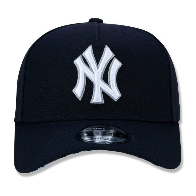 Boné 9FORTY A-Frame Snapback Aba Curva New York Yankees Street Life Sopa De Letra