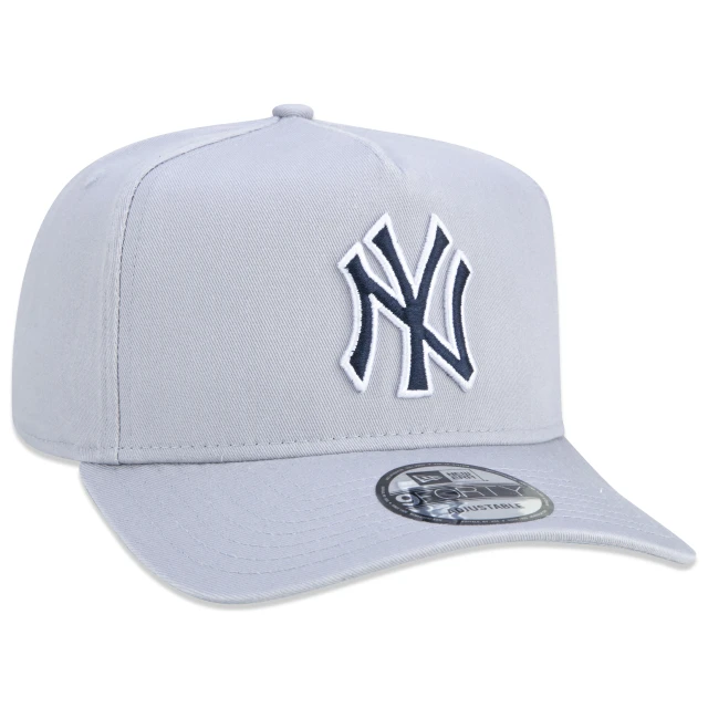 Boné 9FORTY A-Frame Snapback MLB New York Yankees Core Aba Curva Cinza