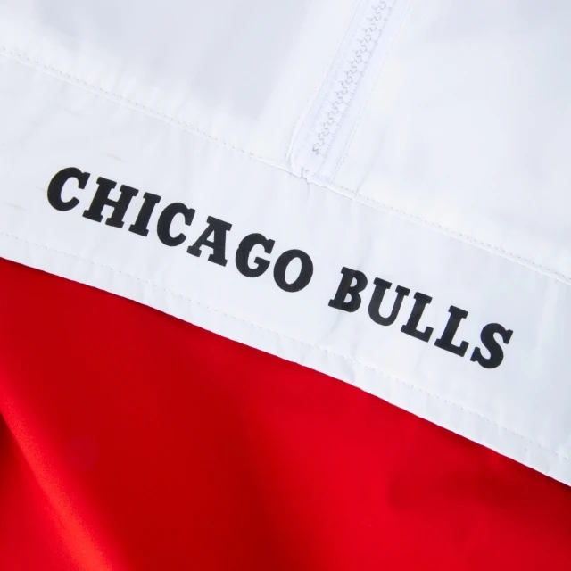 Jaqueta Corta Vento Windbreaker NBA Chicago Bulls Core