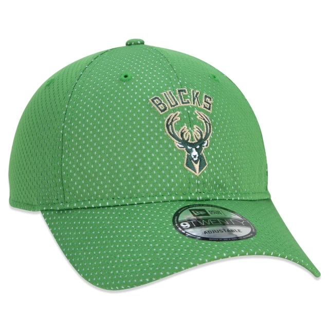 Boné 9TWENTY Strapback Aba Curva Milwaukee Bucks Have Fun