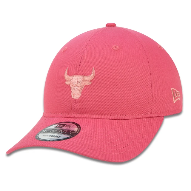 Boné 9TWENTY Strapback NBA Chicago Bulls Classic Aba Curva Rosa