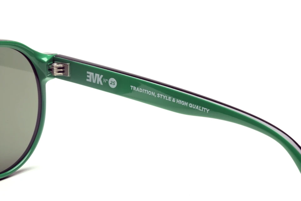 Óculos Escuros Evk25 Colaboração Evoke 100 Anos New Era