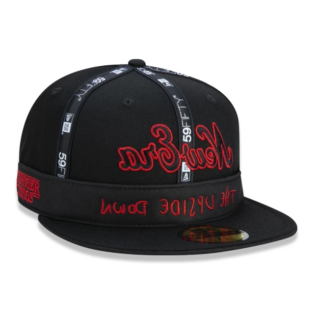 Boné 59FIFTY Stranger Things Netflix Fechado Aba Reta Preto