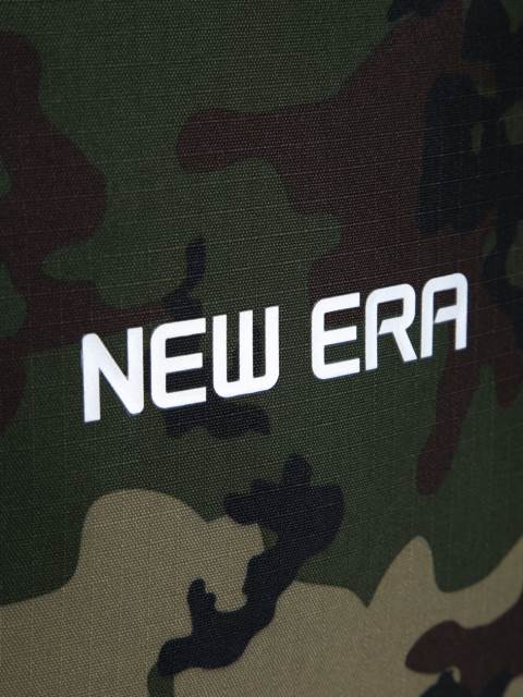 Mochila Média New Era Camuflada