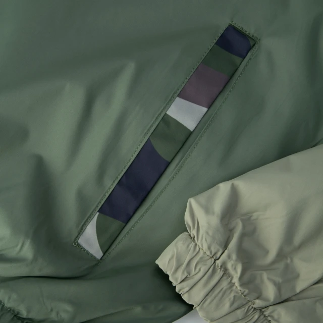 Jaqueta Corta Vento Windbreaker NFL New England Patriots Military Olive