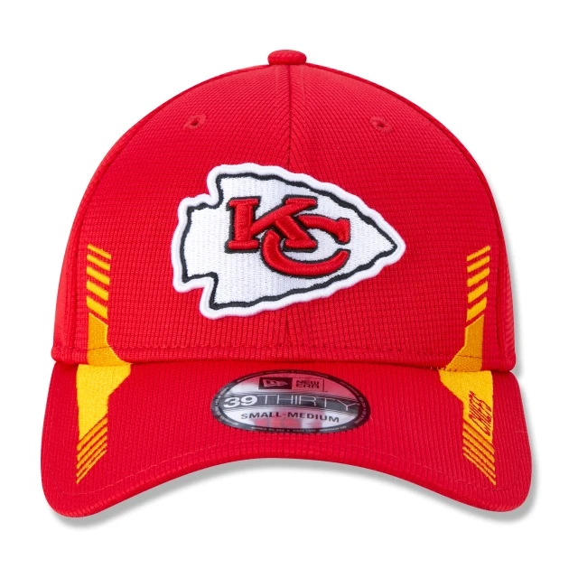 Boné 39THIRTY Kansas City Chiefs Sideline Cold Weather Aba Curva Vermelho