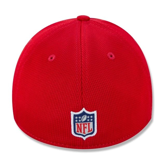 Boné 39THIRTY Tampa Bay Buccaneers Sideline Cold Weather Aba Curva Vermelho