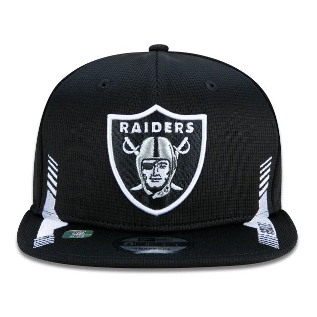 Boné 9FIFTY Las Vegas Raiders Sideline Cold Weather Aba Reta Preto