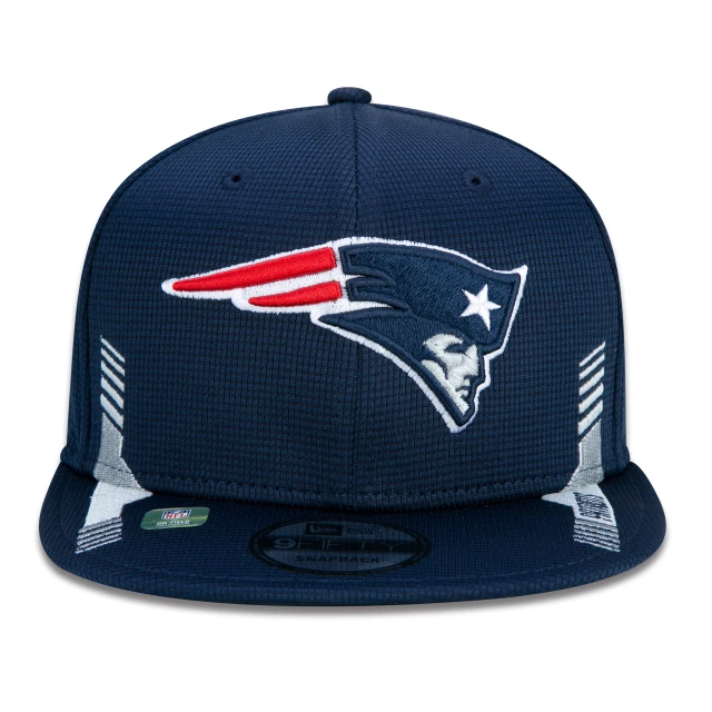 Boné 9FIFTY New England Patriots Sideline Cold Weather Aba Reta Azul