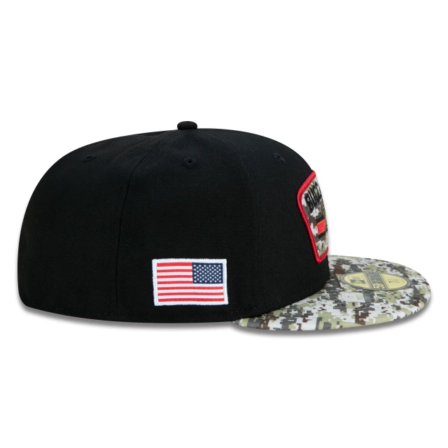 Boné 59FIFTY Tampa Bay Buccaneers Salute To Service NFL Fitted Aba Reta Preto