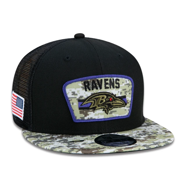 Boné 9FIFTY Trucker Baltimore Ravens Salute To Service NFL Snapback Aba Reta Preto