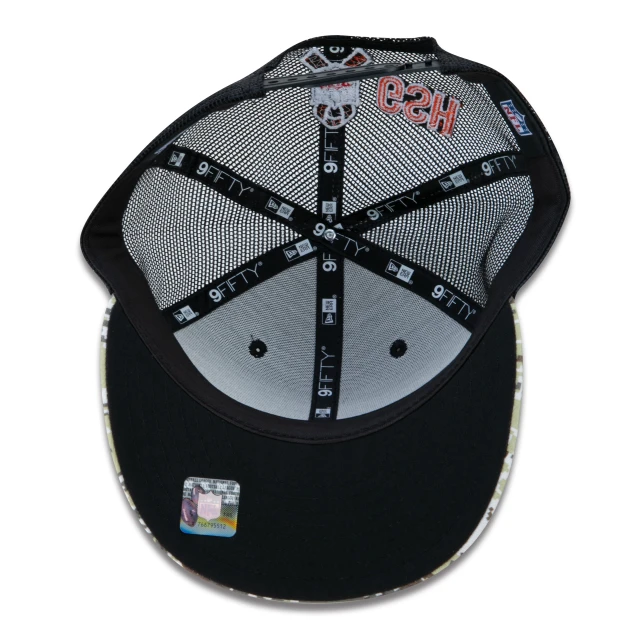 Boné 9FIFTY Trucker Chicago Bears Salute To Service NFL Snapback Aba Reta Preto