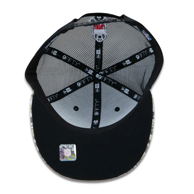 Boné 9FIFTY Trucker Kansas City Chiefs Salute To Service NFL Snapback Aba Reta Preto