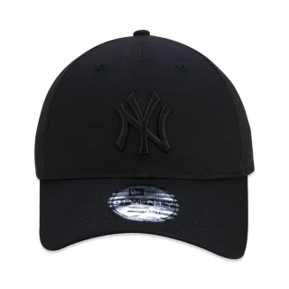 Boné 9TWENTY MLB New York Yankees Aba Curva Preto