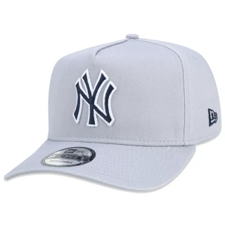 Boné 9FORTY A-Frame Snapback MLB New York Yankees Core Aba Curva Cinza