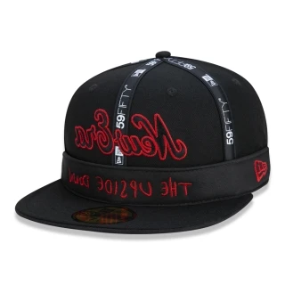 Boné 59FIFTY Stranger Things Netflix Fechado Aba Reta Preto