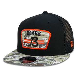 Boné 9FIFTY Trucker Chicago Bears Salute To Service NFL Snapback Aba Reta Preto