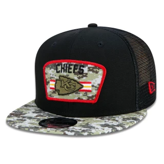 Boné 9FIFTY Trucker Kansas City Chiefs Salute To Service NFL Snapback Aba Reta Preto