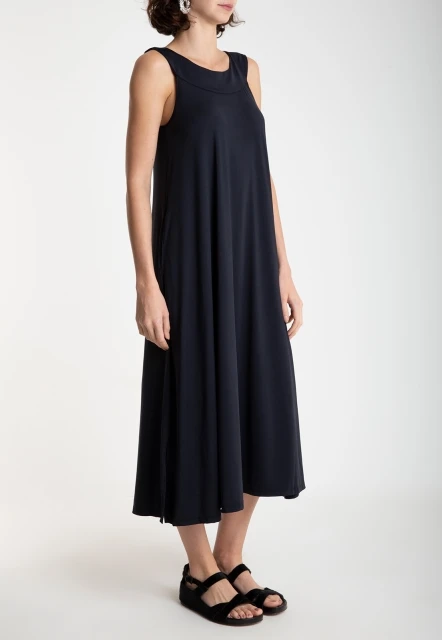 VESTIDO FEMININO LISO MANATI LYGIA E NANNY