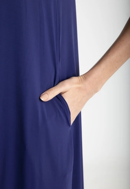 VESTIDO FEMININO LISO MANATI LYGIA E NANNY